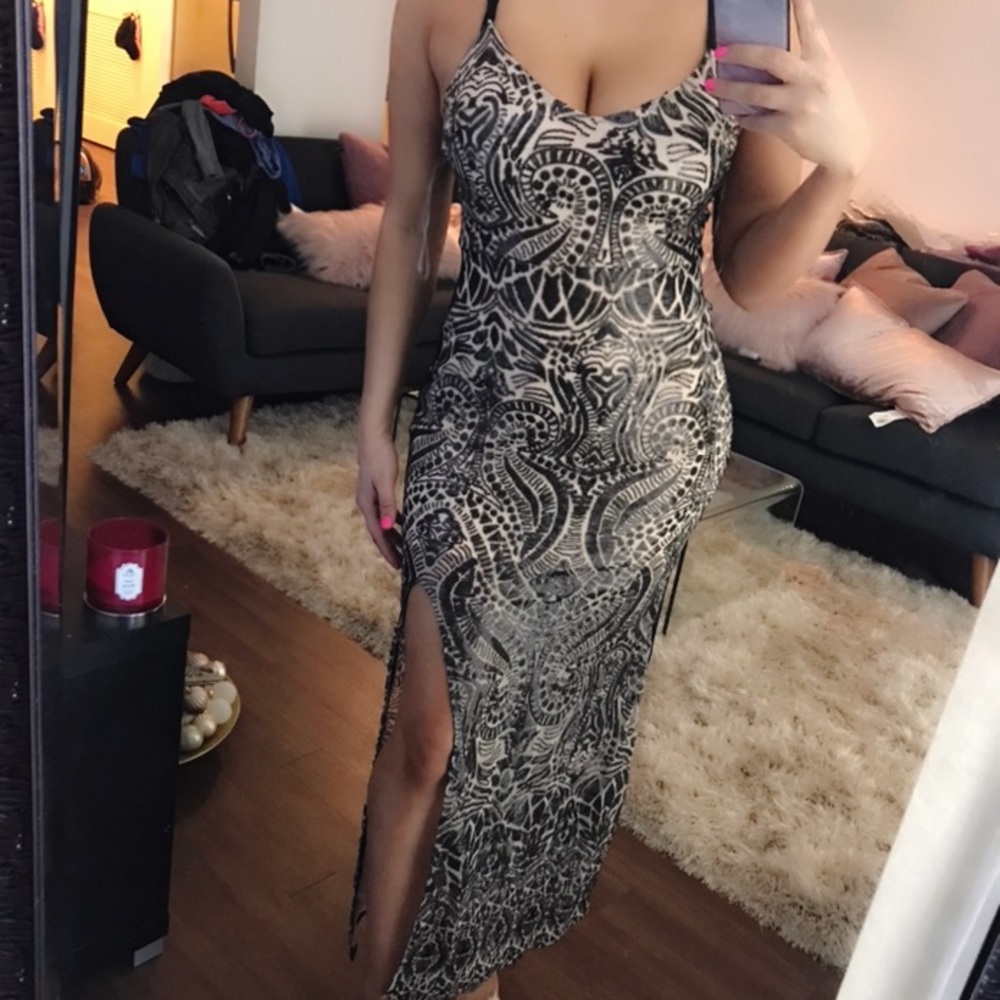 free with purchase-Abstract sequin thigh split maxi dress